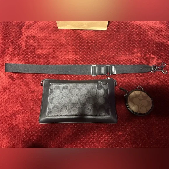 Coach Signature Holden Crossbody Bag With Adjustable Strap with Coin Pouch